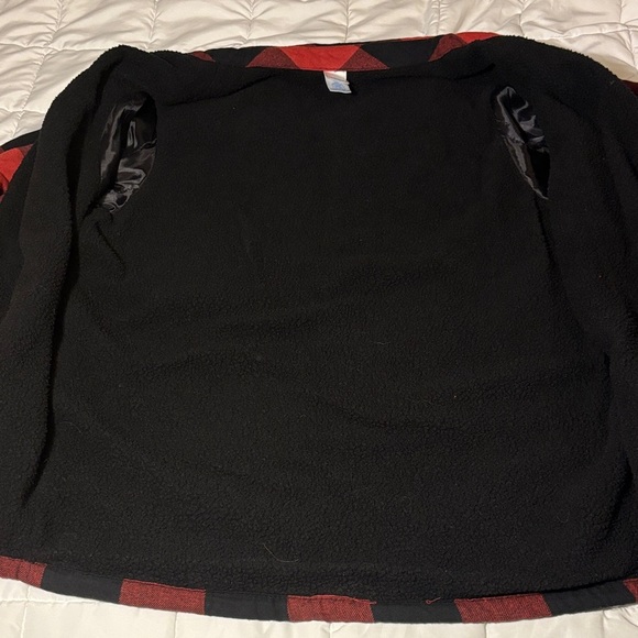 Red and Black Buffalo Plaid Fleece Lined Flannel Button-Up Shirt Shacket - Picture 10 of 14